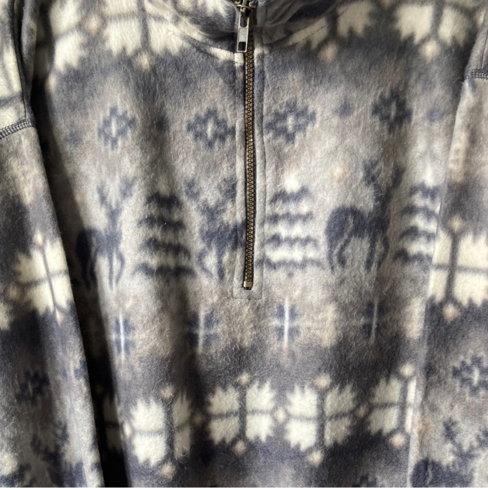Vintage Grey & White Reindeer Patterned Fleece XL - Picture 4 of 8